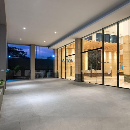 Aston Inn Тасикмалая Екстериор снимка