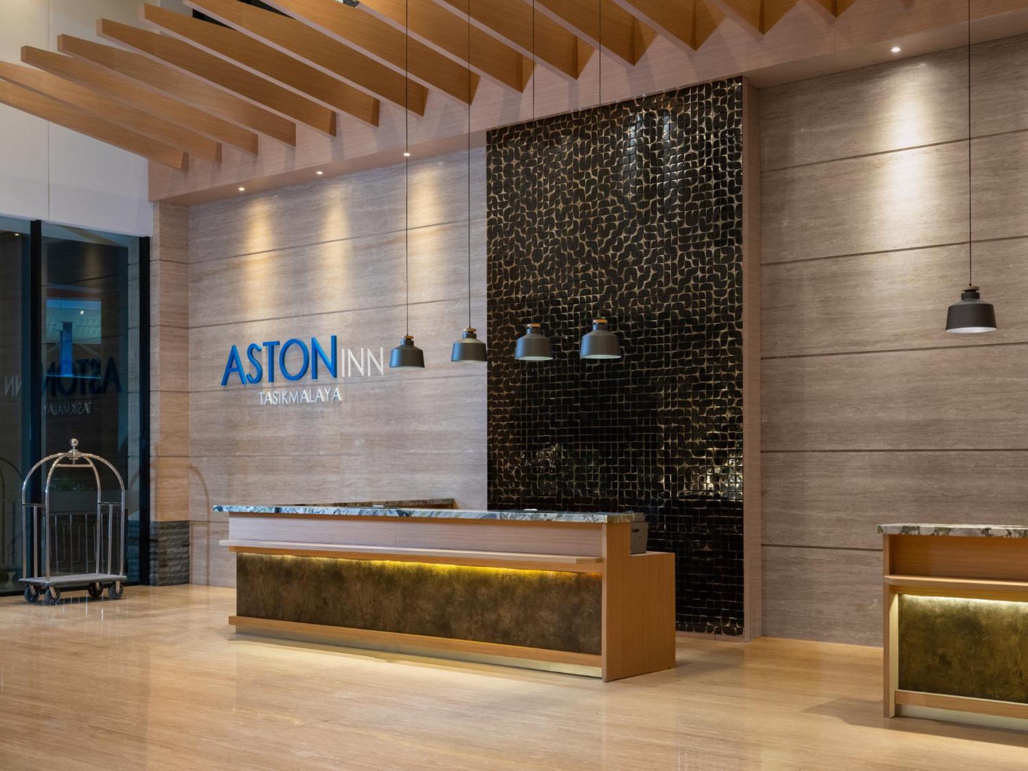Aston Inn Тасикмалая Екстериор снимка