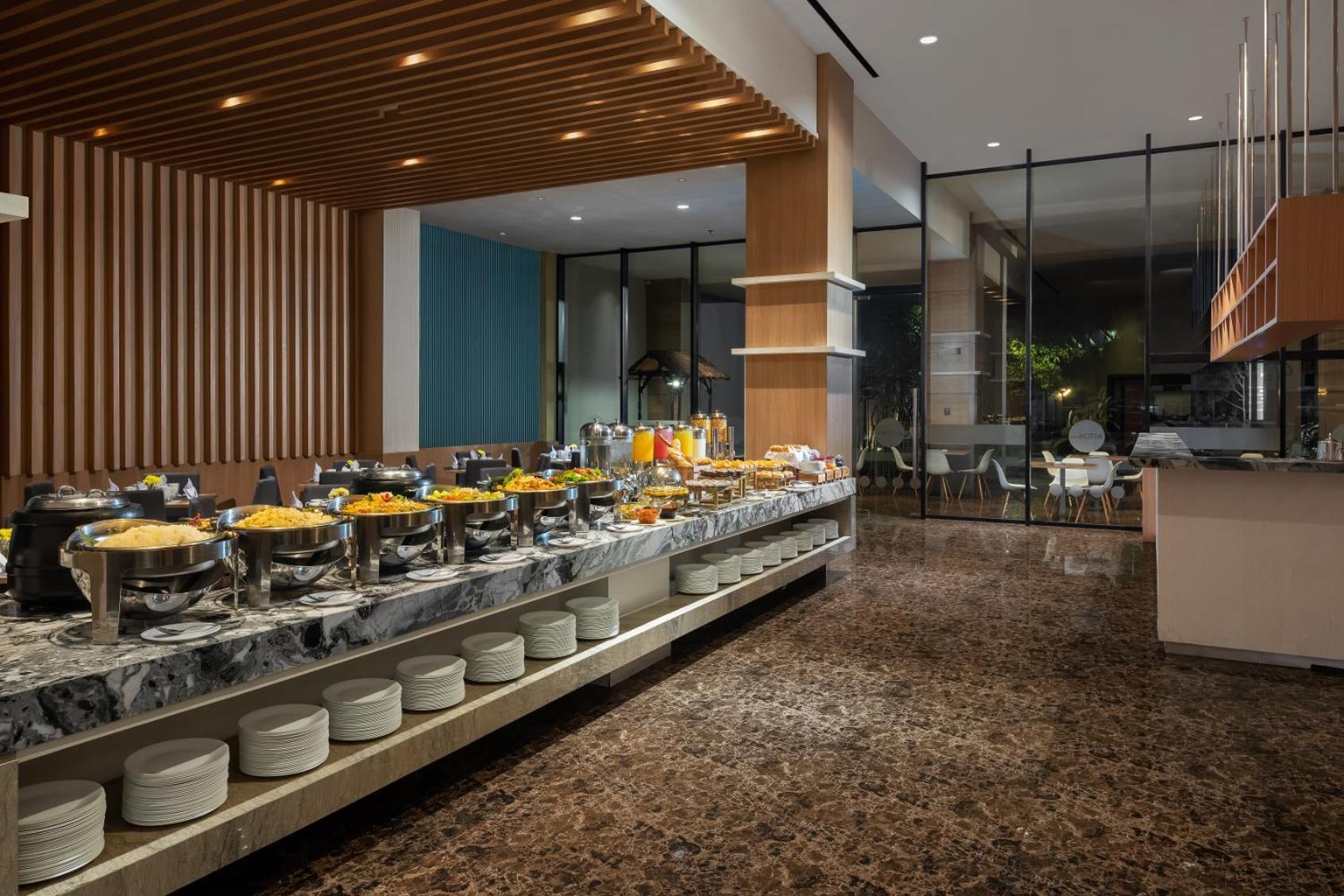 Aston Inn Тасикмалая Екстериор снимка